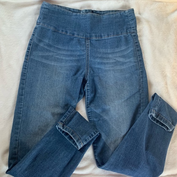 High rise women’s jeans - Picture 3 of 4